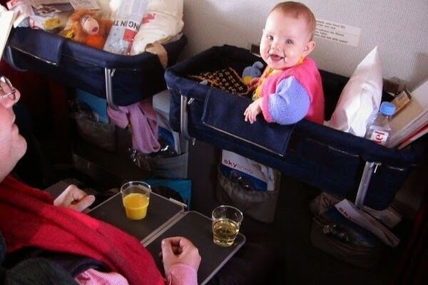 Quy định trẻ em khi đi máy bay Jetstar